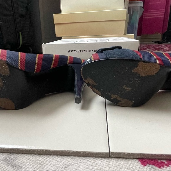 Steve Madden Navy and Red Covered Platform Peep Toe Pumps - Picture 7 of 14